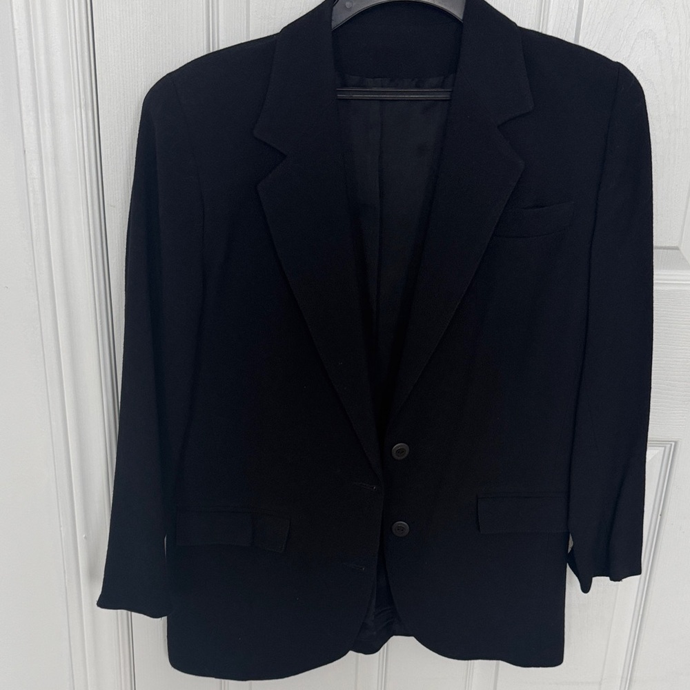 Classic Black Women’s Blazer - Picture 1 of 6
